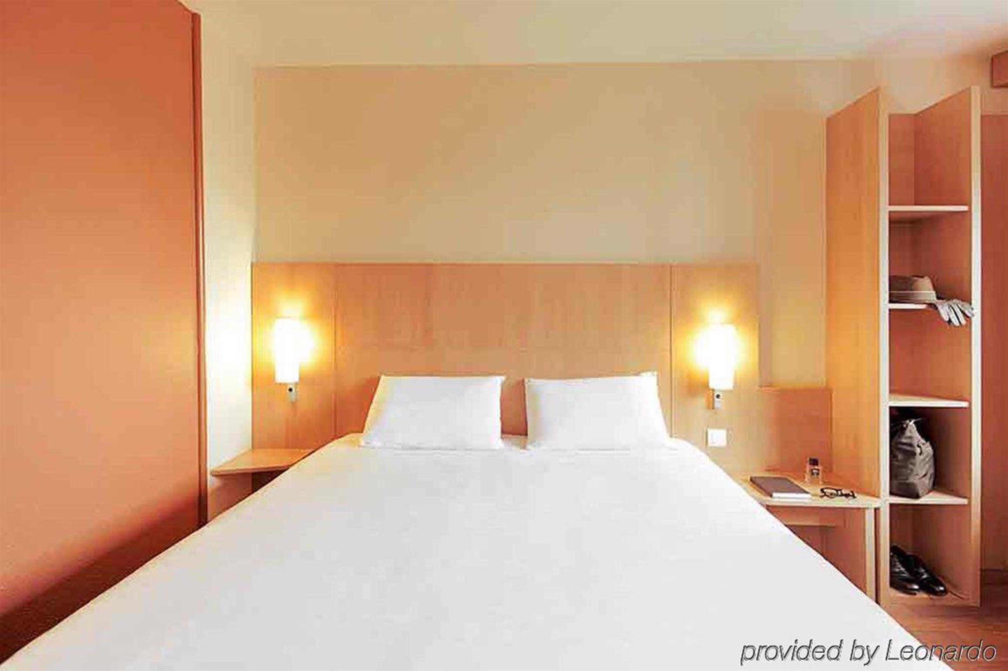 Ibis Nemours Ξενοδοχείο Εξωτερικό φωτογραφία