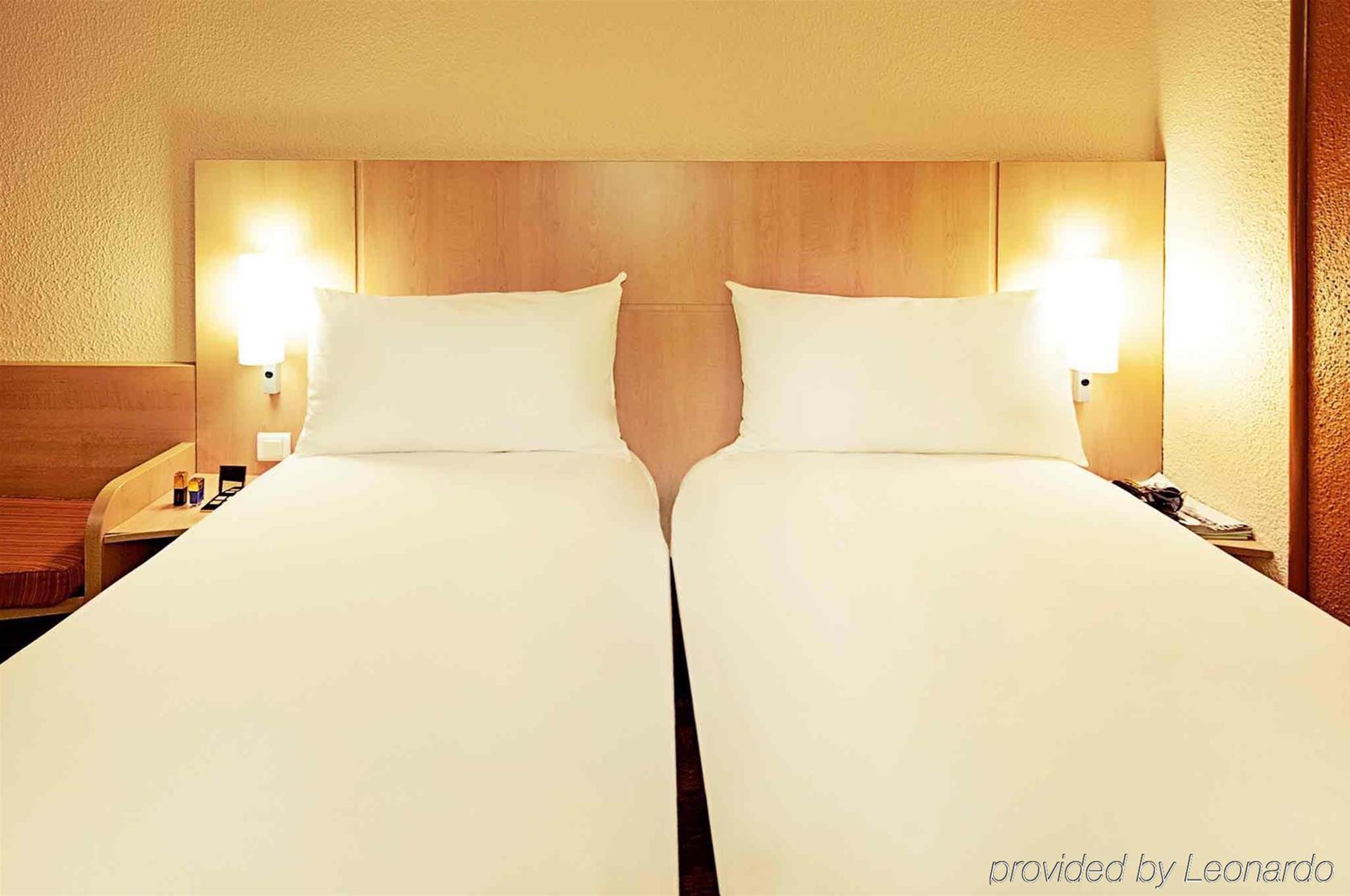 Ibis Nemours Ξενοδοχείο Εξωτερικό φωτογραφία